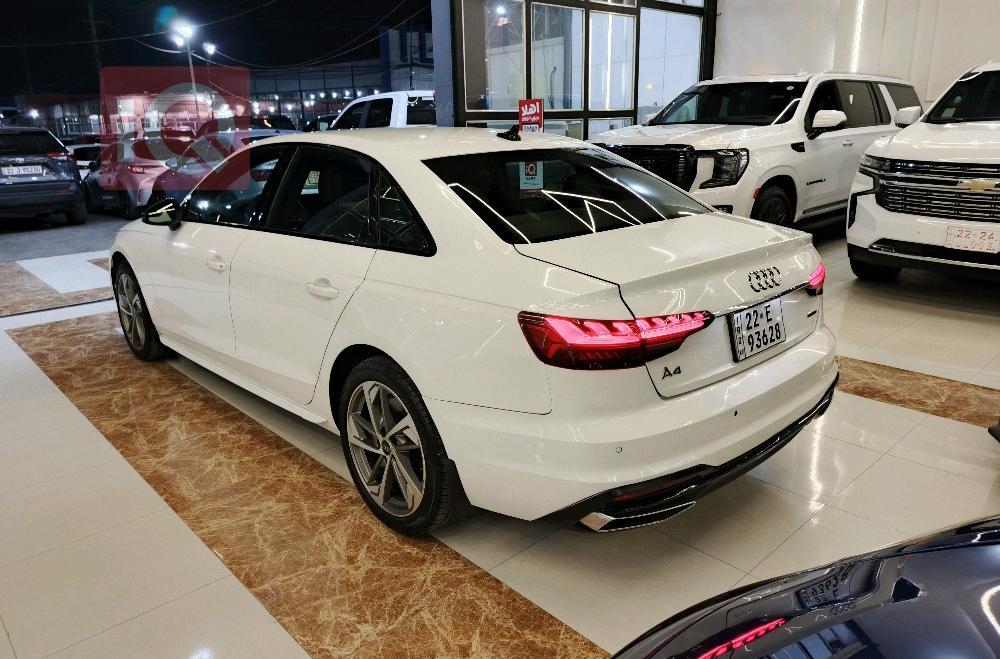 اودي A4